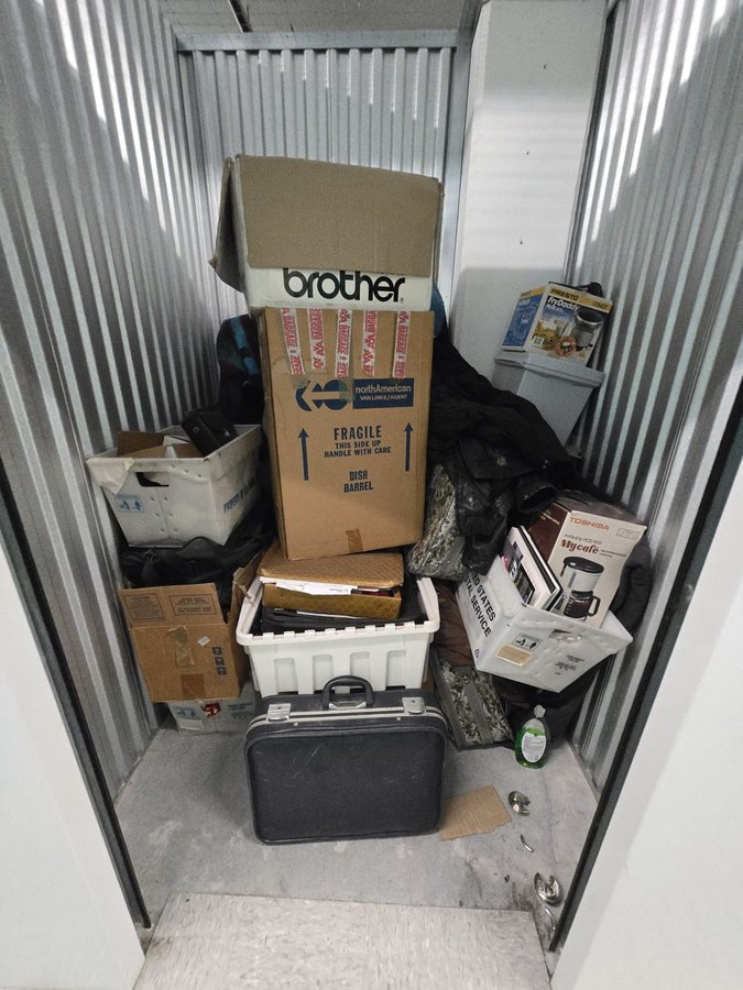 5 x 5 storage unit in Pembroke Pines, FL