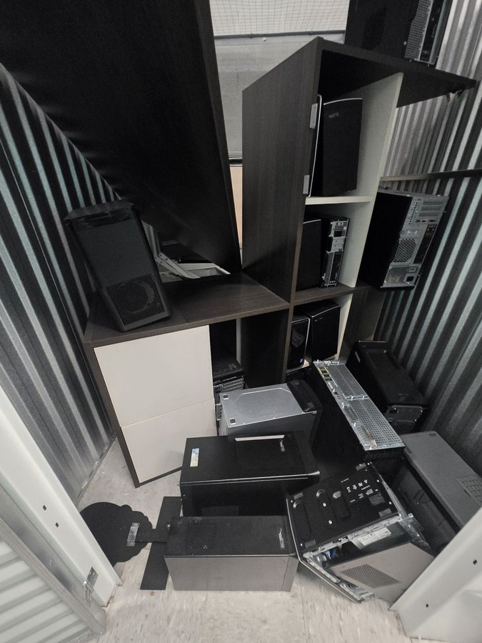 5 x 10 storage unit in Pembroke Pines, FL