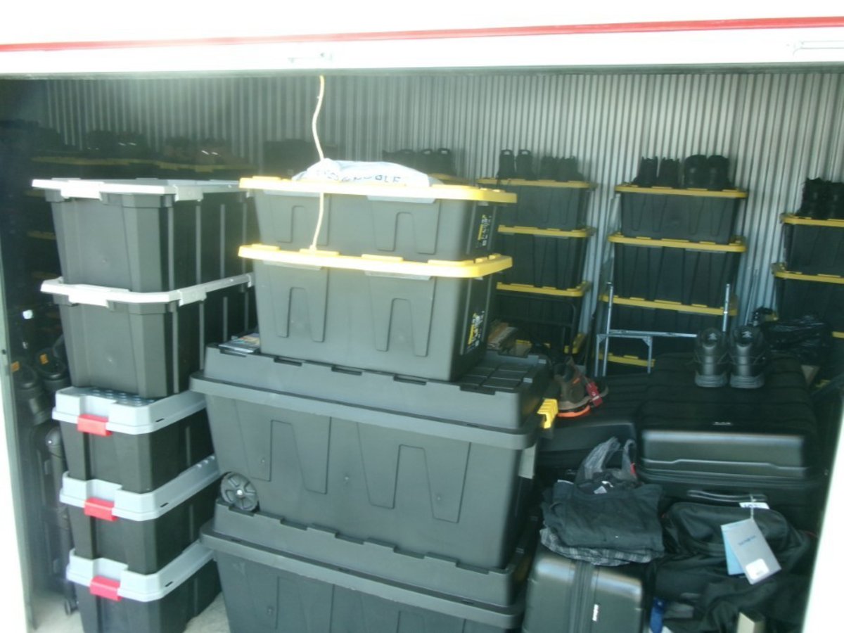 10 x 25 storage unit in Aventura, FL