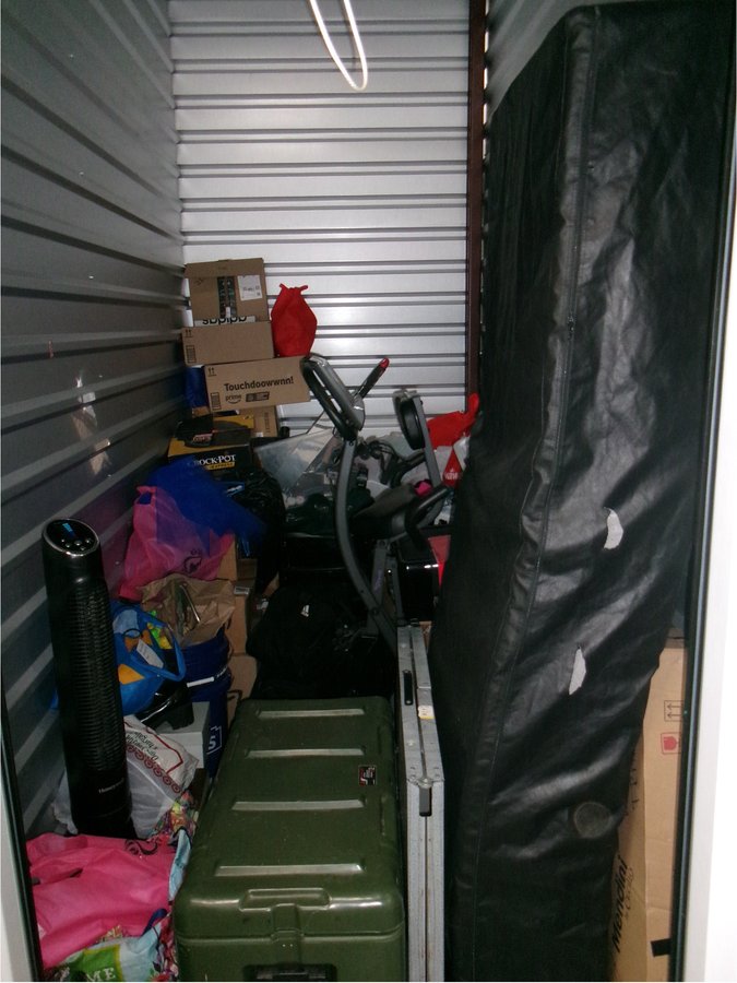 5 x 10 storage unit in Newark, DE