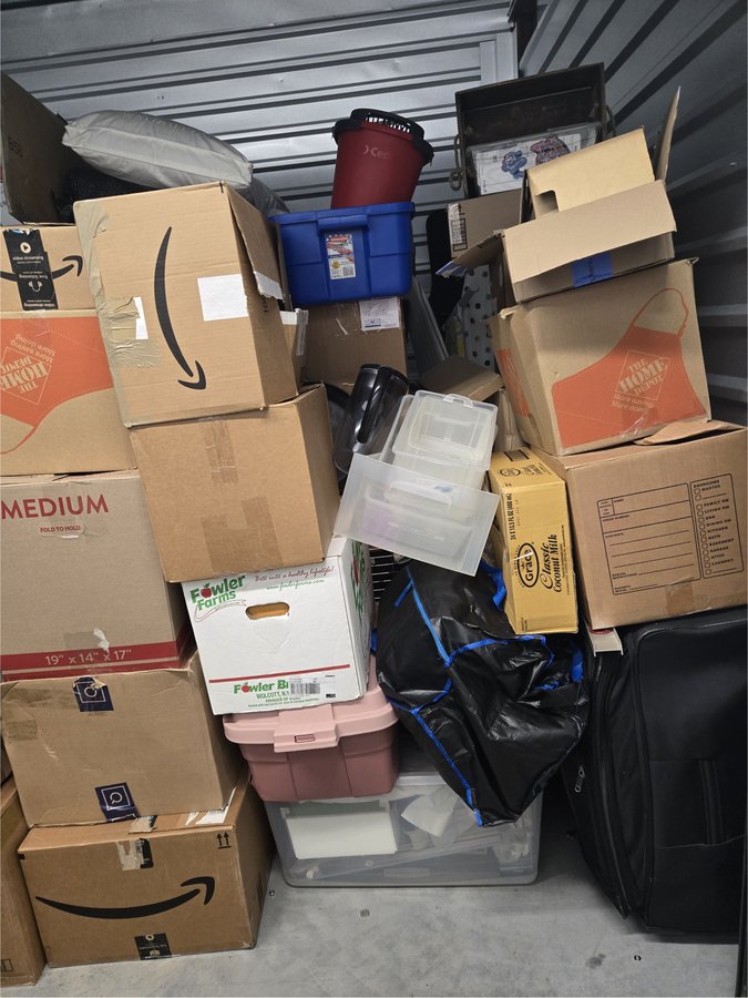 10 x 10 storage unit in Decatur, GA