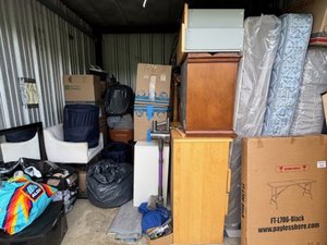 10 x 10 storage unit in Cranbury, NJ