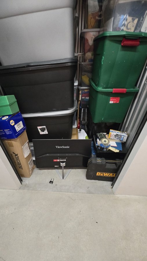 5 x 5 storage unit in Miami, FL