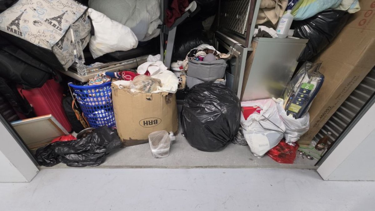 10 x 10 storage unit in Miami, FL