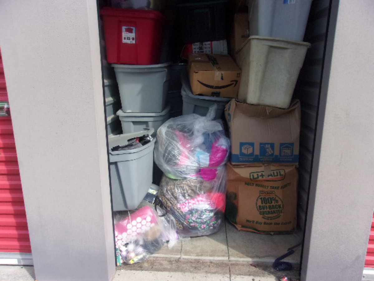 5 x 10 storage unit in Hamden, CT