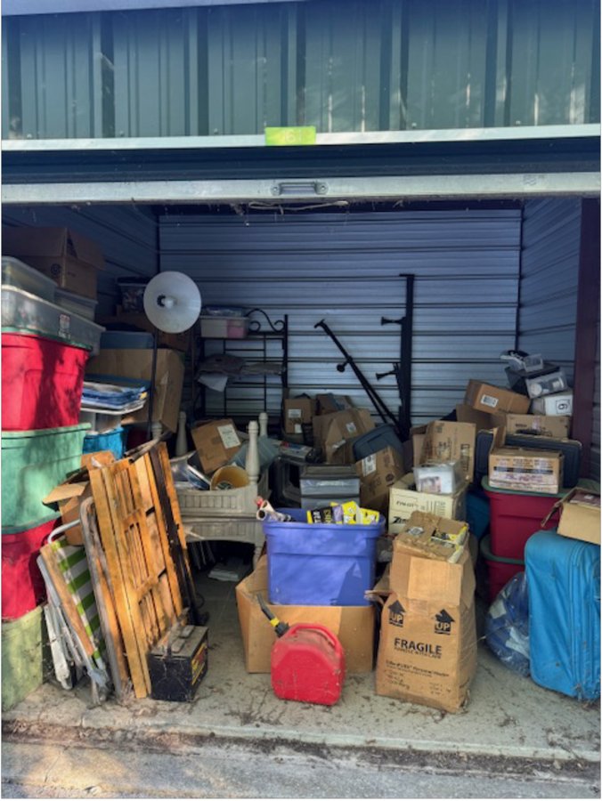 10 x 10 storage unit in Pendleton, IN