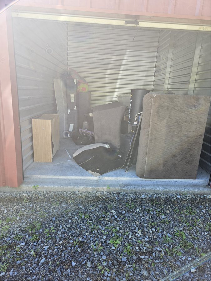 10 x 15 storage unit in Amsterdam, NY