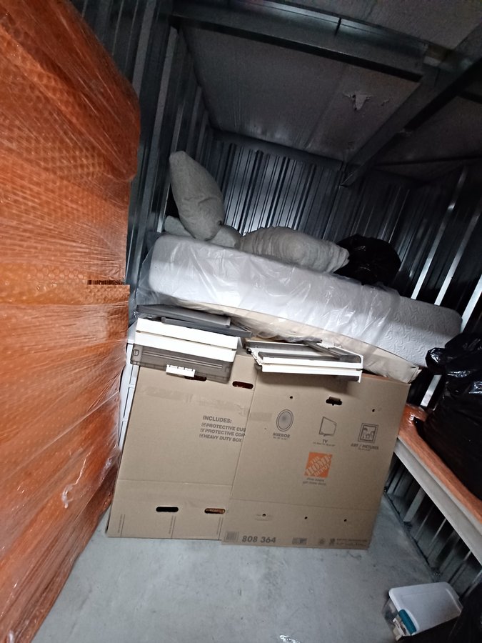 10 x 7 storage unit in Briarcliff Manor, NY