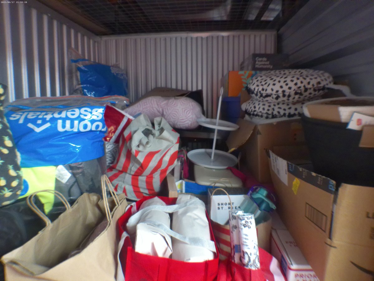 5 x 5 storage unit in Shelton, CT
