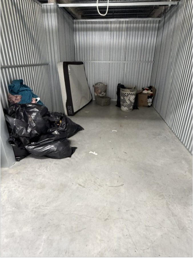 10 x 15 storage unit in Kensington, MD