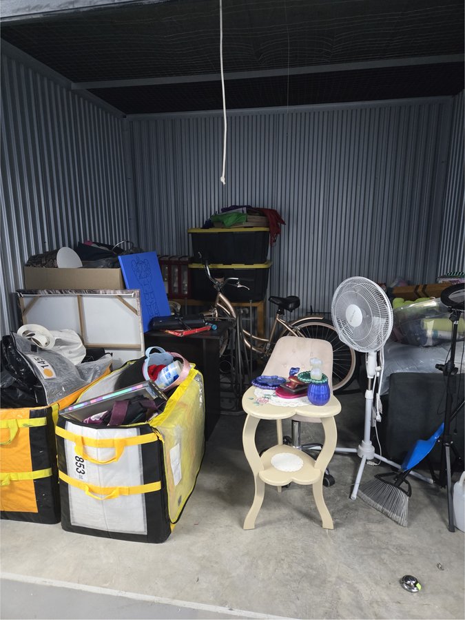 10 x 10 storage unit in Hollywood, FL