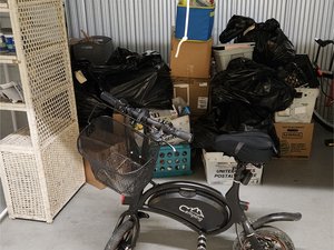 10 x 10 storage unit in Bradenton, FL