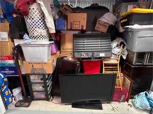 10 x 7 storage unit in Bound Brook, NJ