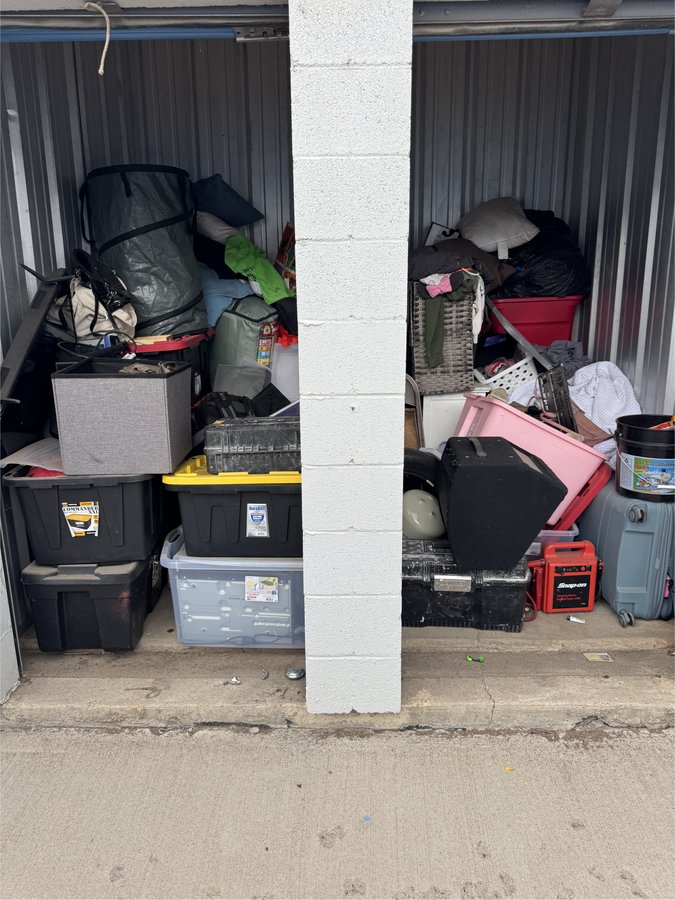 7 x 10 storage unit in Aurora, CO
