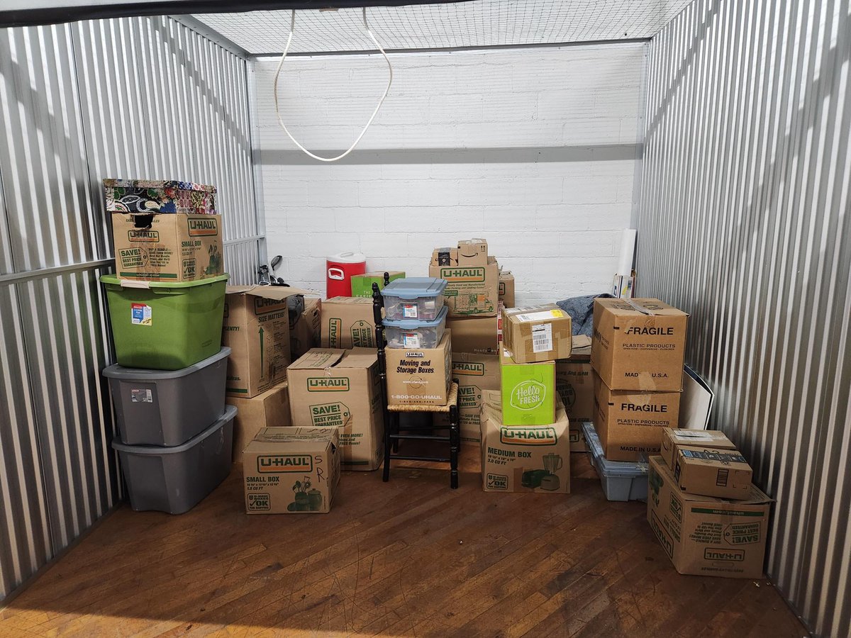 10 x 12 storage unit in Milwaukee, WI