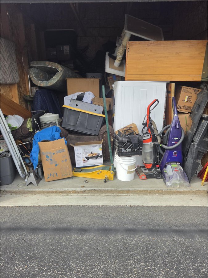 10 x 13 storage unit in Kennewick, WA