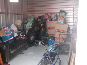 10 x 18 storage unit in Jacksonville, FL