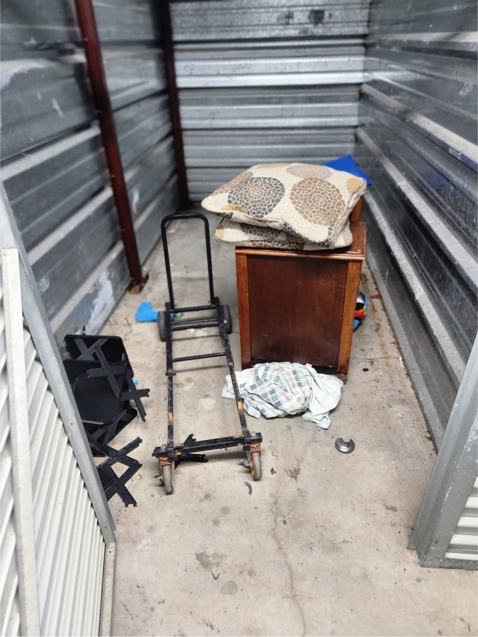5 x 10 storage unit in Des Moines, IA