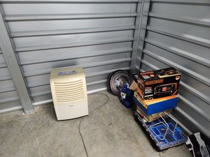 10 x 5 storage unit in Covington, GA