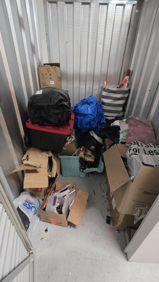 5 x 7 storage unit in Aventura, FL