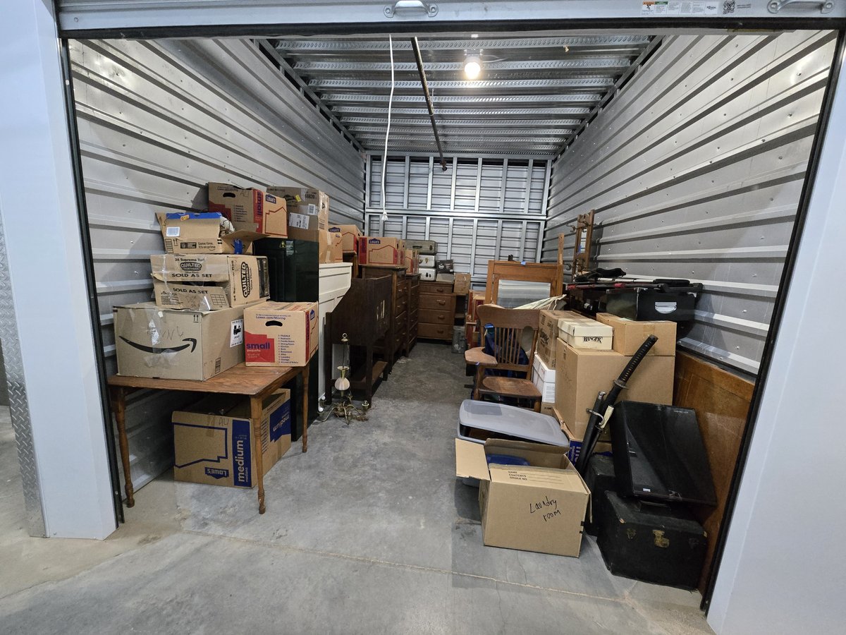 10 x 14 storage unit in Oro Valley, AZ