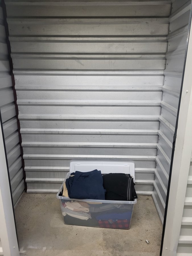 3 x 5 storage unit in Cordova, TN