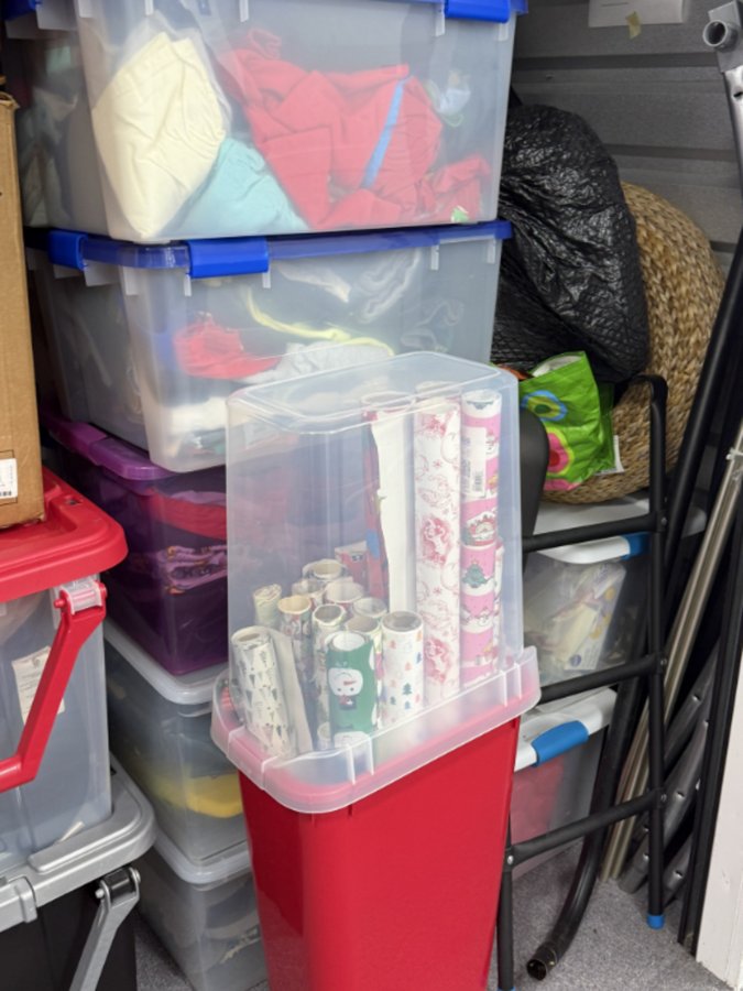 5 x 10 storage unit in Kensington, MD
