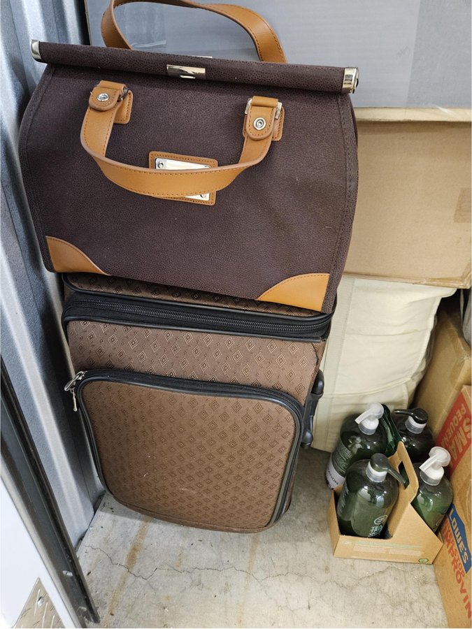 10 x 20 storage unit in Bloomfield, NJ