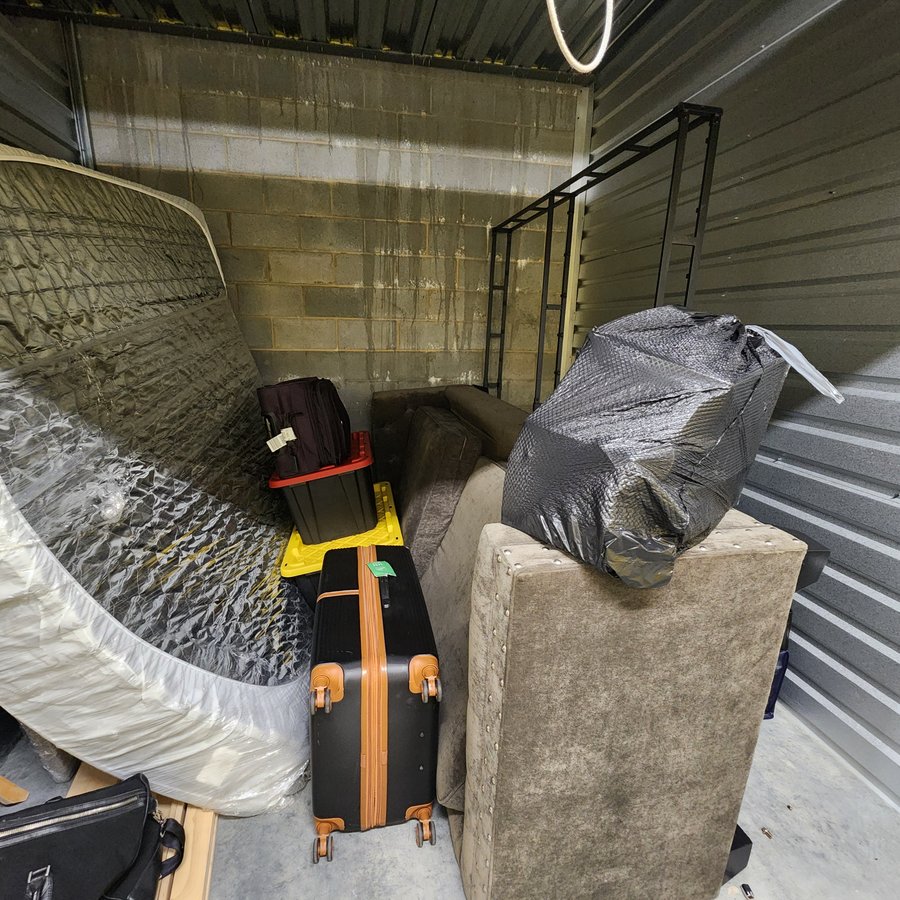 10 x 10 storage unit in Charlotte, NC