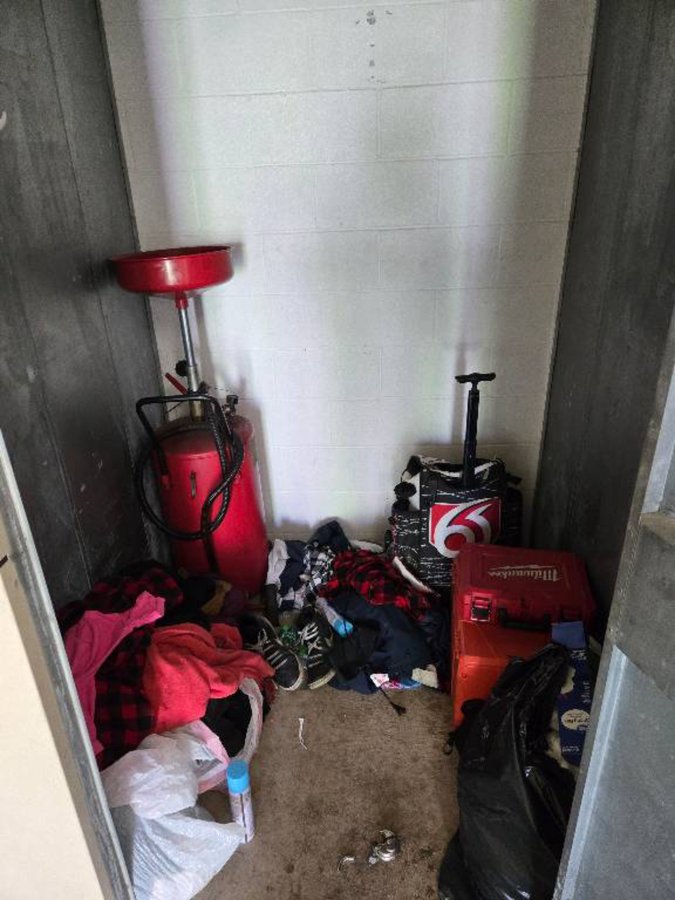 5 x 5 storage unit in Roseville, CA