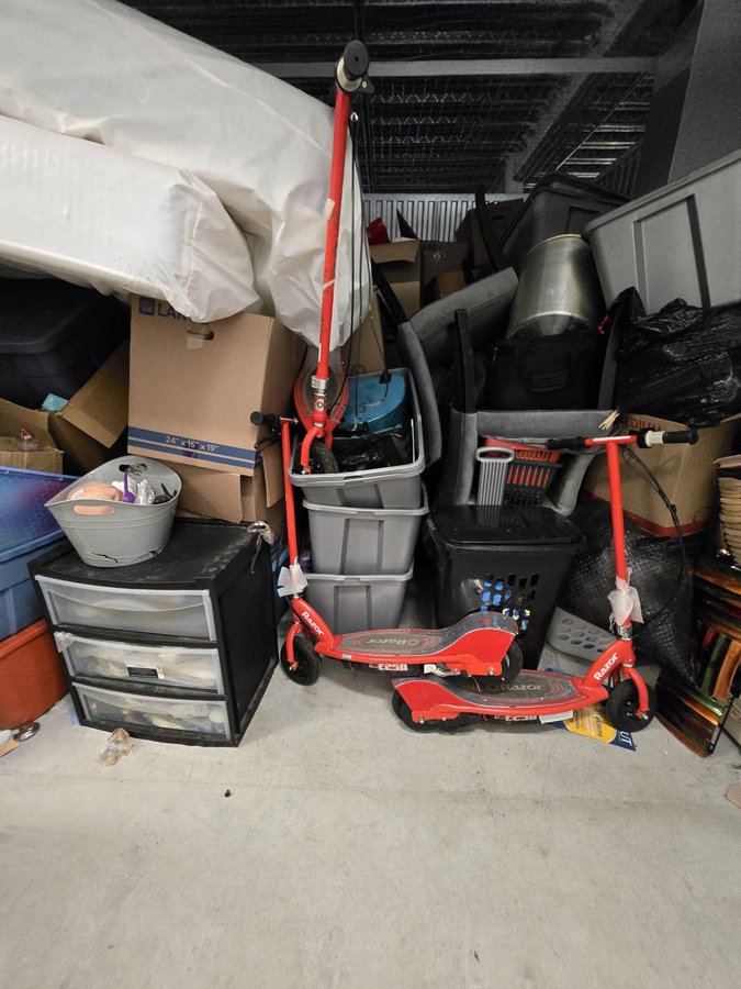 10 x 10 storage unit in Miami, FL