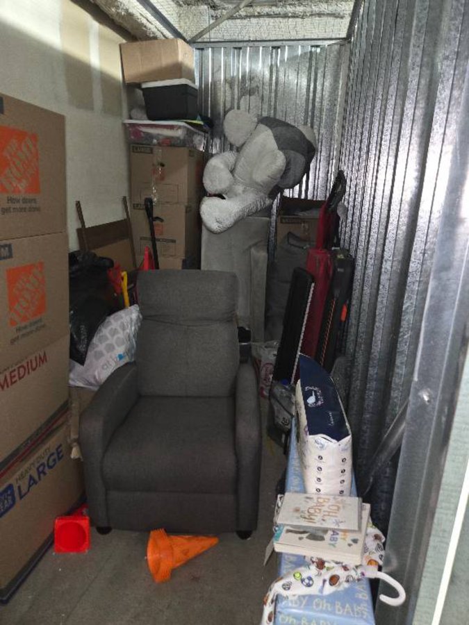 15 x 5 storage unit in Chicago, IL
