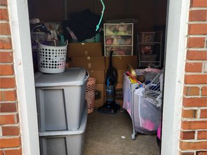 10 x 10 storage unit in St Louis, MO
