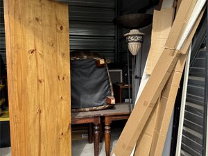 10 x 10 storage unit in Oxford, MI