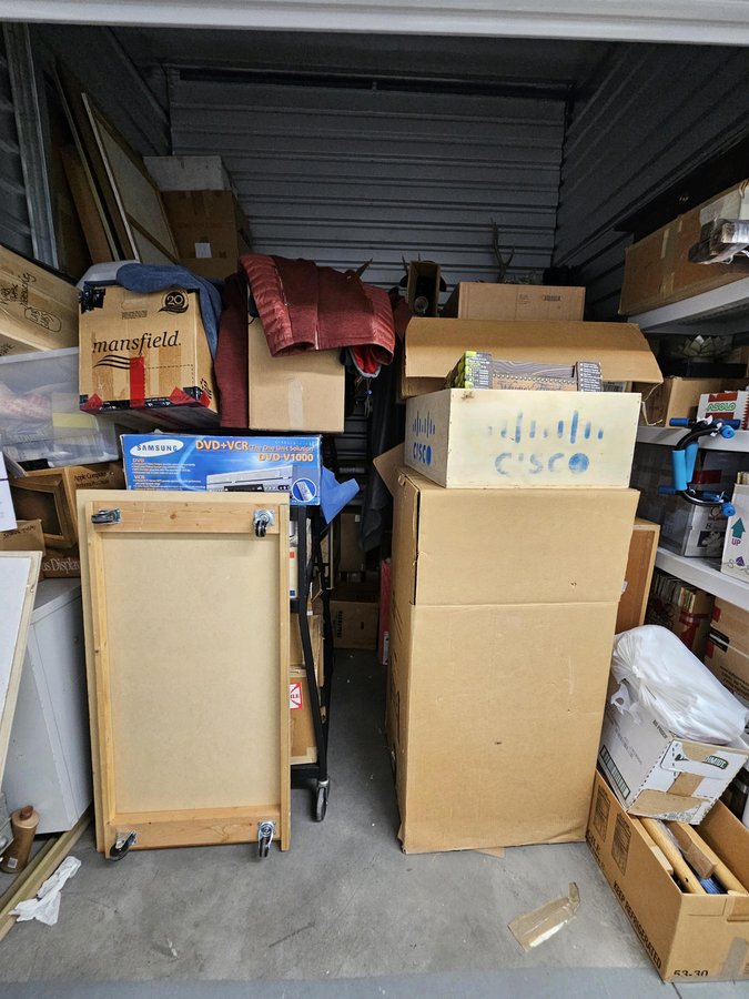 10 x 10 storage unit in Sandy, UT