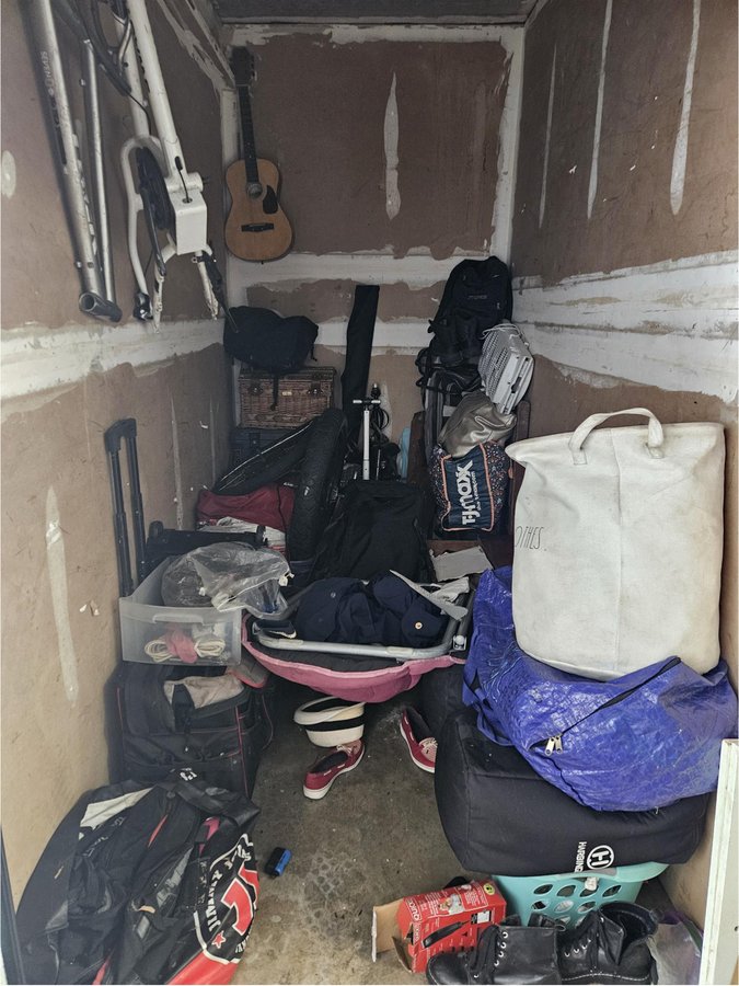 10 x 10 storage unit in Bradenton, FL