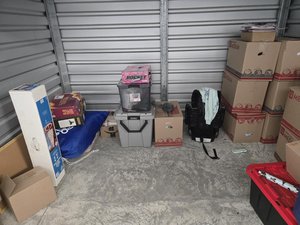 10 x 10 storage unit in Fairview Heights, IL