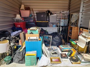 10 x 10 storage unit in Crandall, TX
