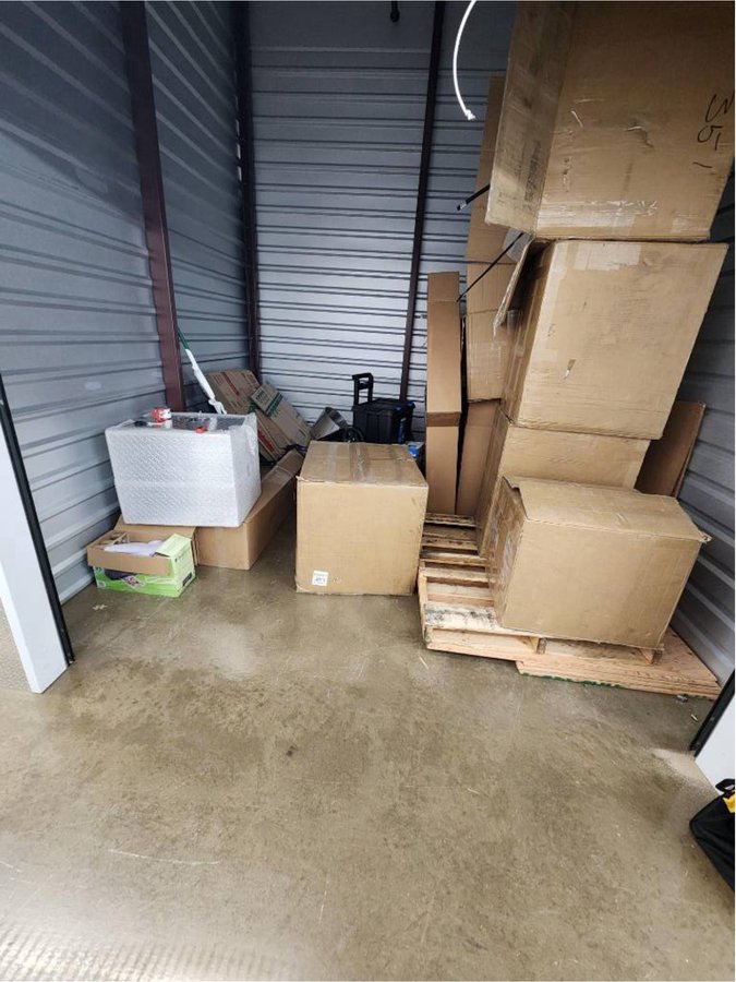 10 x 10 storage unit in Grand Prairie, TX