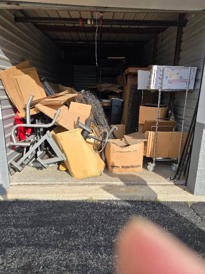 10 x 30 storage unit in Vernon Hills, IL
