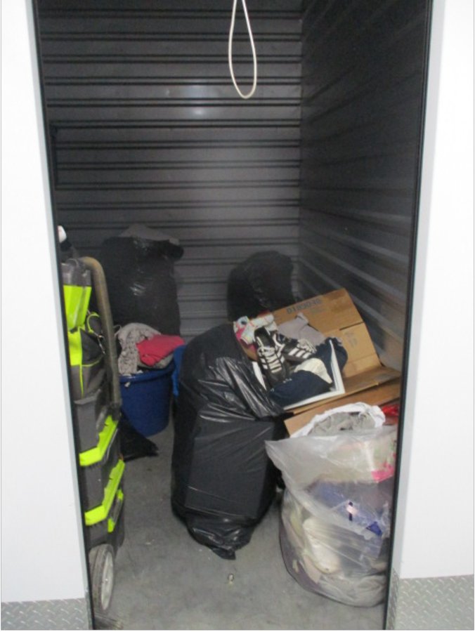 10 x 15 storage unit in Wilmington, DE