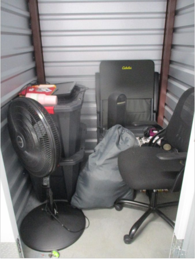 5 x 5 storage unit in Wilmington, DE