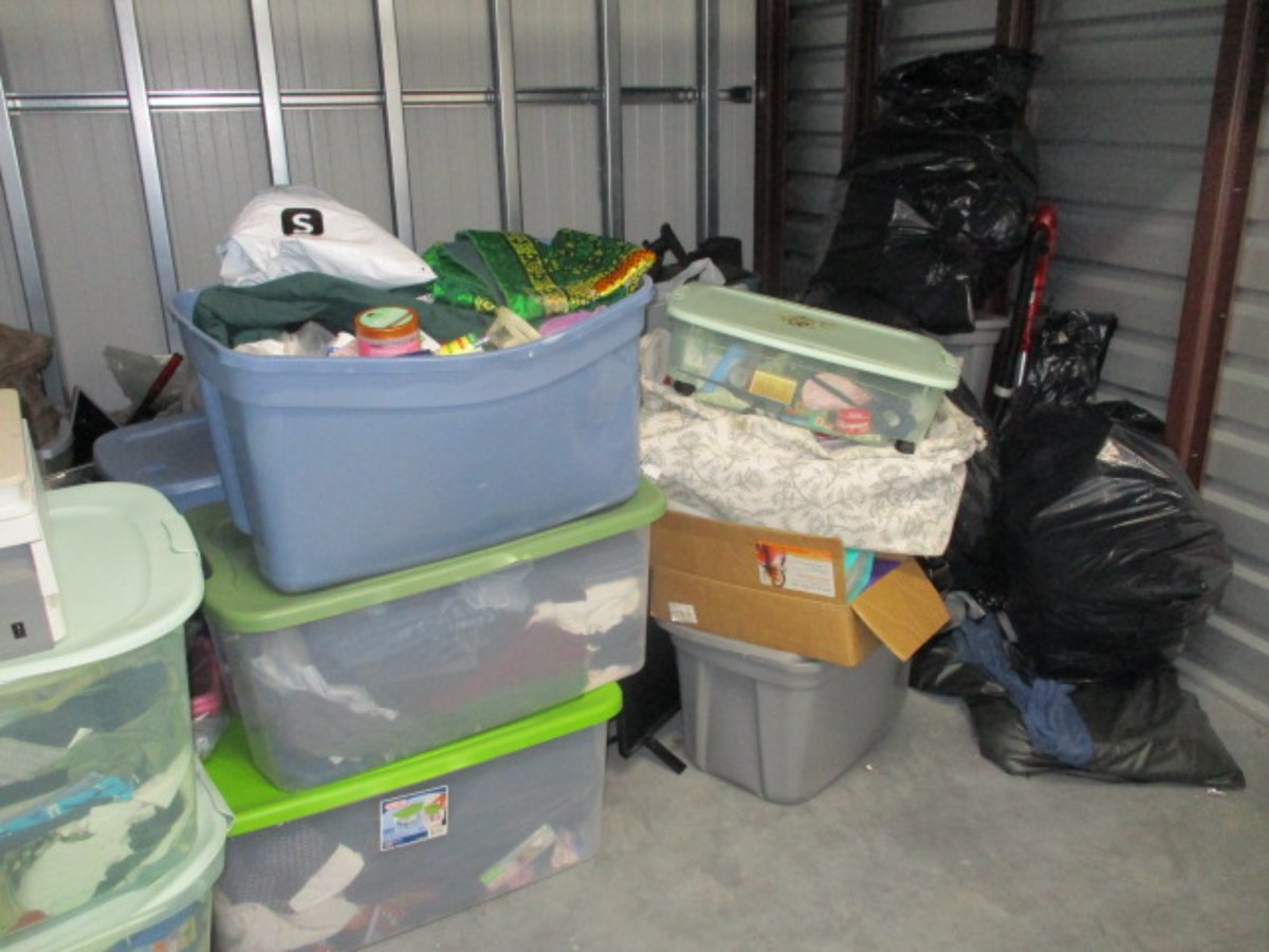 10 x 10 storage unit in Wilmington, DE