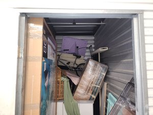 5 x 10 storage unit in St Charles, IL