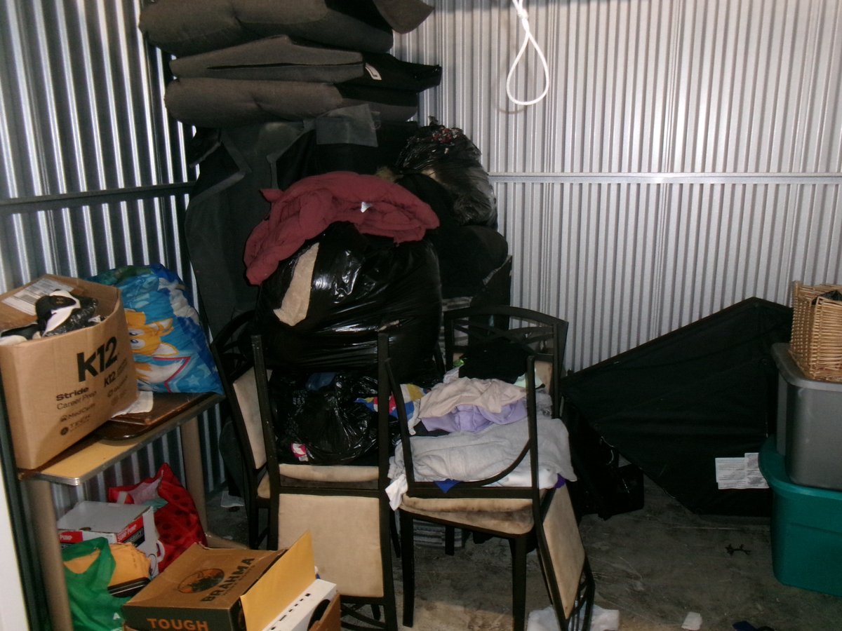 7 x 10 storage unit in New Castle, DE