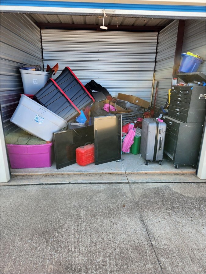 10 x 10 storage unit in Edmond, OK