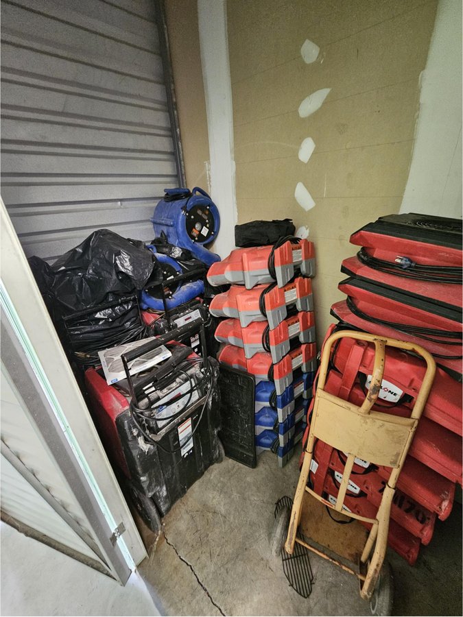 5 x 10 storage unit in Snellville, GA