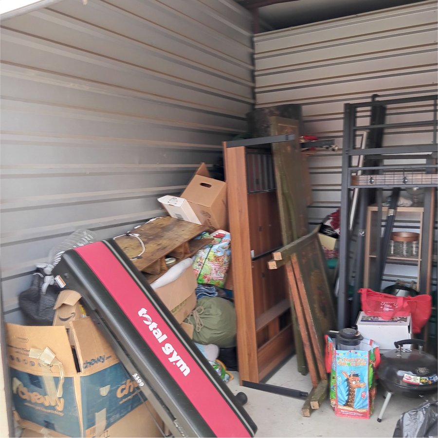 10 x 10 storage unit in San Antonio, TX