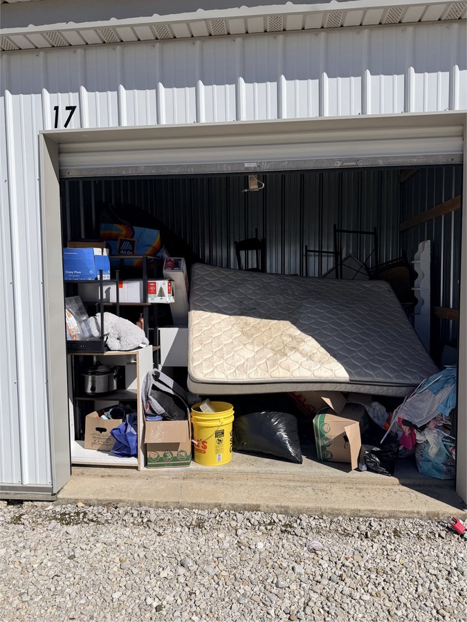 10 x 10 storage unit in Marion, IN