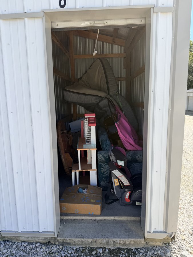 5 x 10 storage unit in Marion, IN